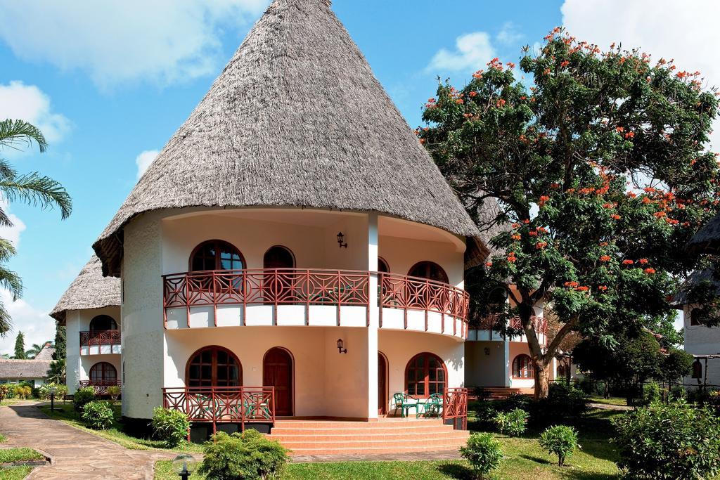 Neptune Paradise Beach Resort & Spa Galu Exterior photo
