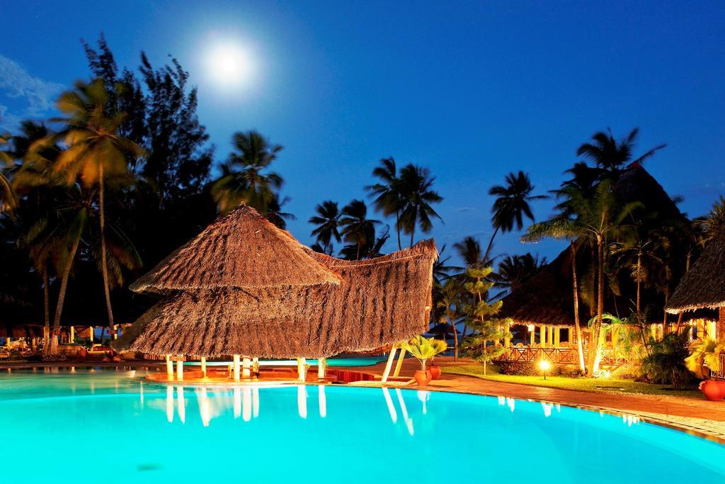 Neptune Paradise Beach Resort & Spa Galu Exterior photo