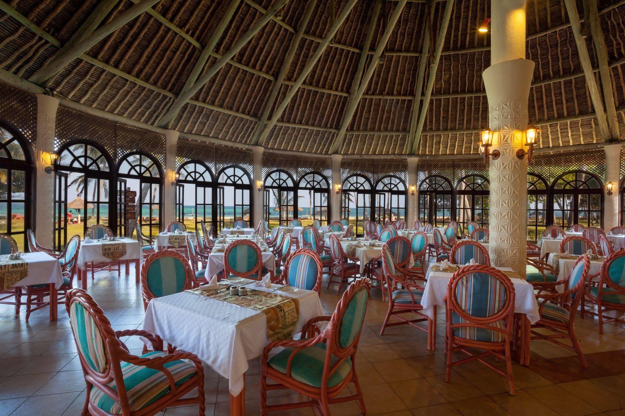 Neptune Paradise Beach Resort & Spa Galu Exterior photo