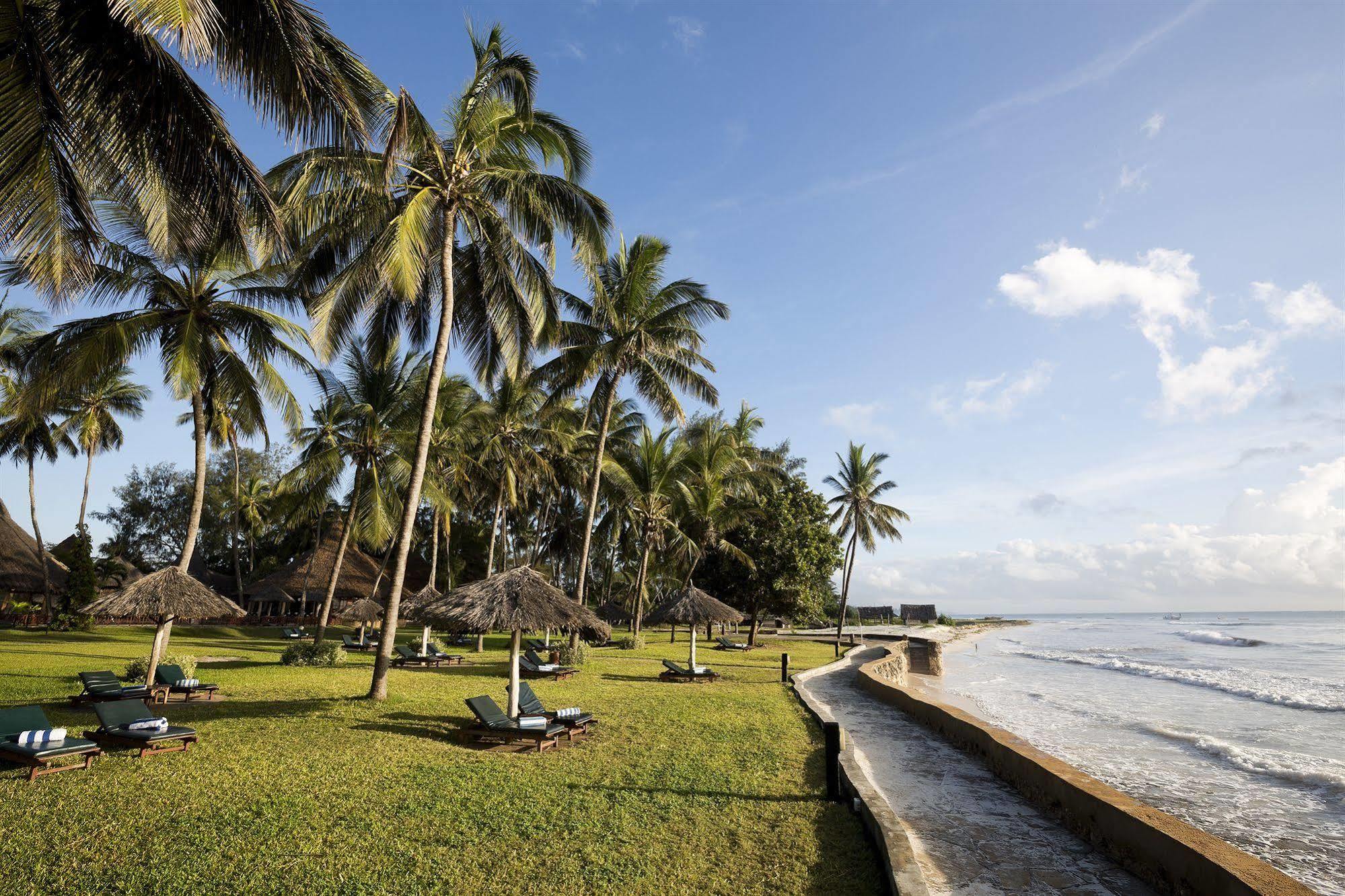 Neptune Paradise Beach Resort & Spa Galu Exterior photo
