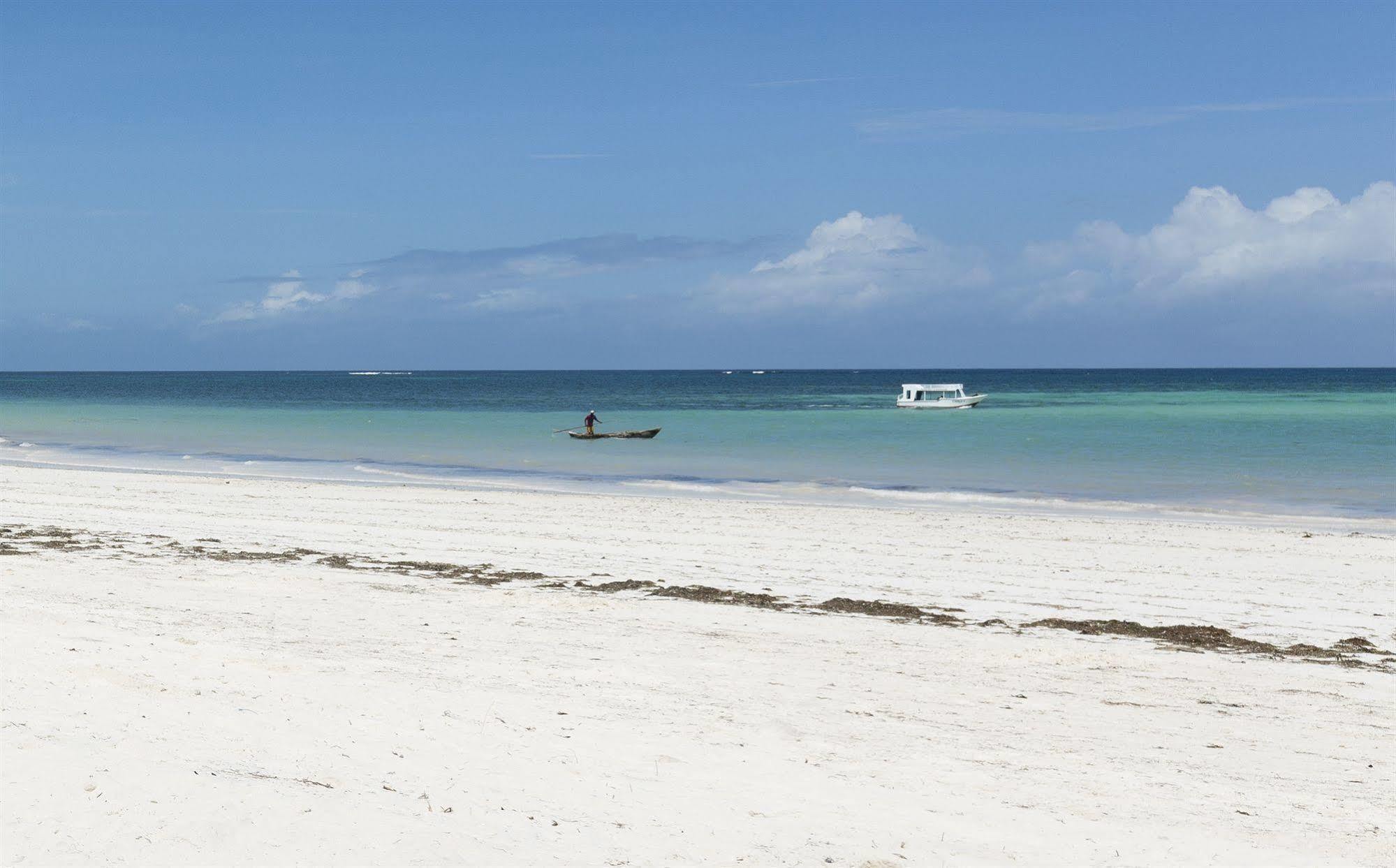 Neptune Paradise Beach Resort & Spa Galu Exterior photo